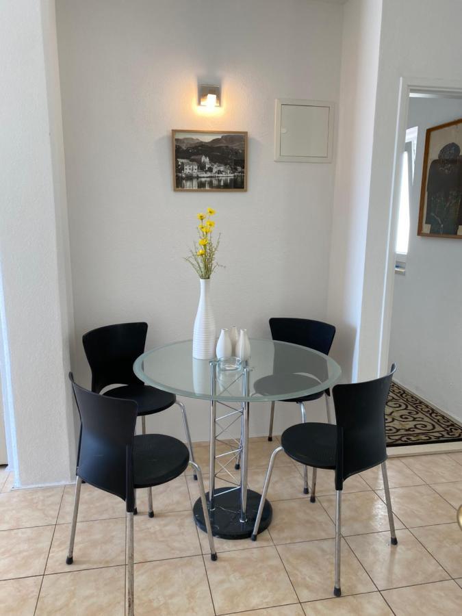 Villa Leo Beach Apartment Podgora Buitenkant foto