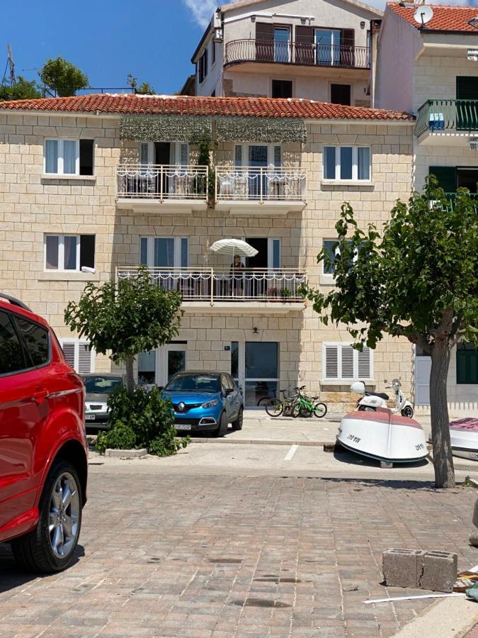 Villa Leo Beach Apartment Podgora Buitenkant foto